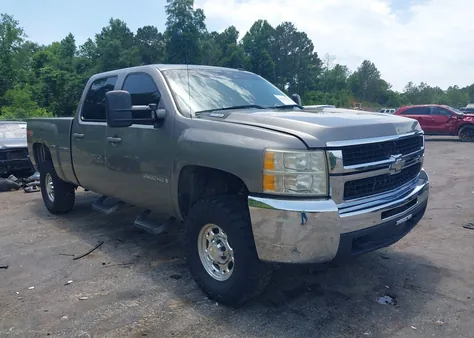 1GCHK236X8F106036